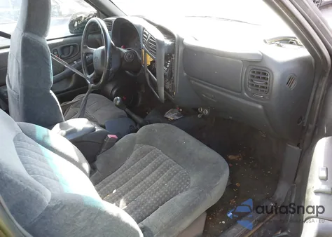 2002 Chevrolet S-10 Ls z USA, uszkodzony, nr VIN 1GCCS19W928151122